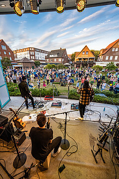 Maizeit auf der Insel Juist mit Open Air Veranstaltungen