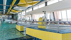 Innenbereich des Schwimmbads auf Juist