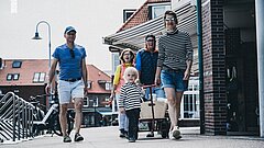 Ankunft auf der Autofreien Insel Juist zu Fuß