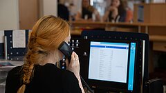 Beratung am Telefon durch das Team der Tourist-Information auf Juist